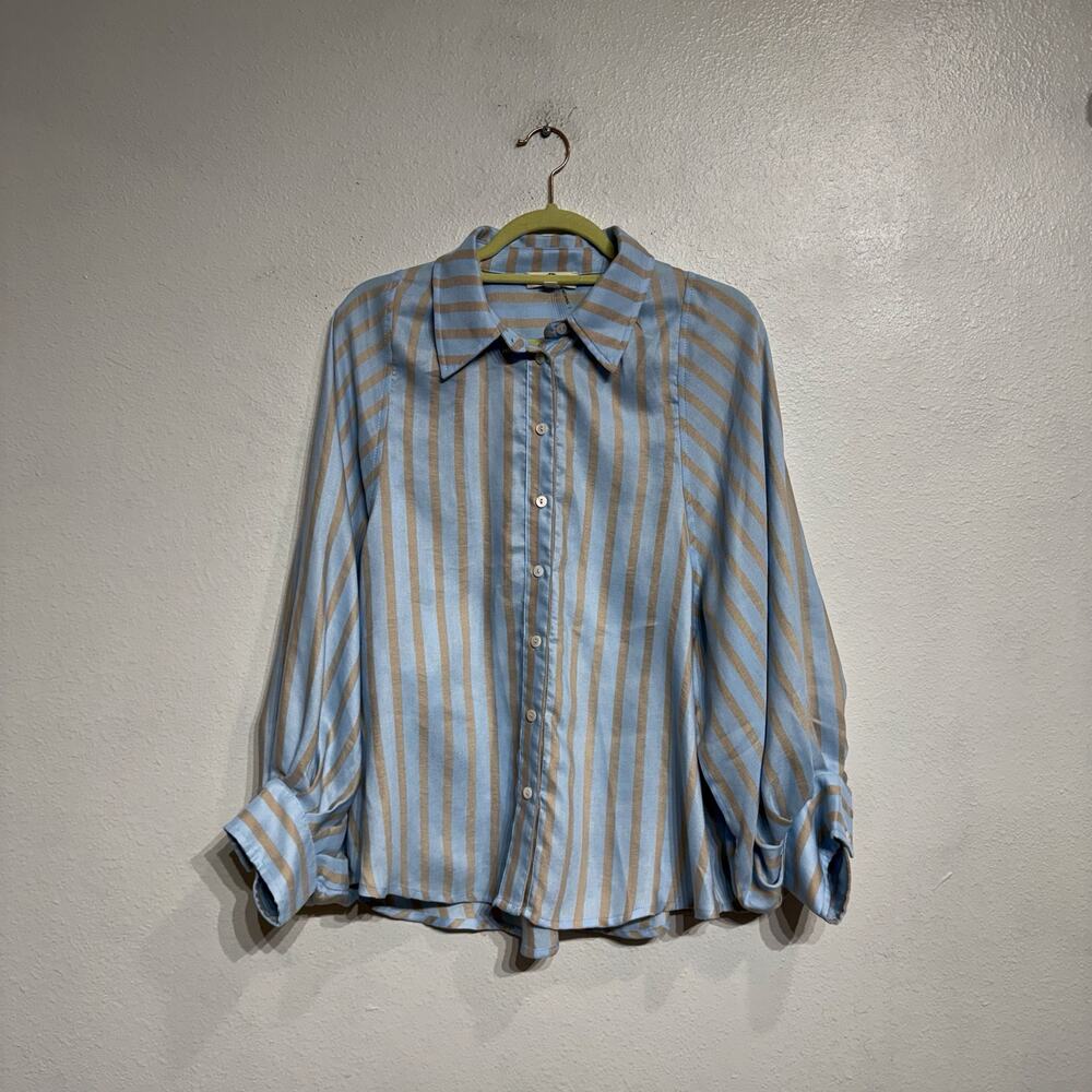 Entro Blue Striped Button Down Blouse Sz M - Picture 2 of 12